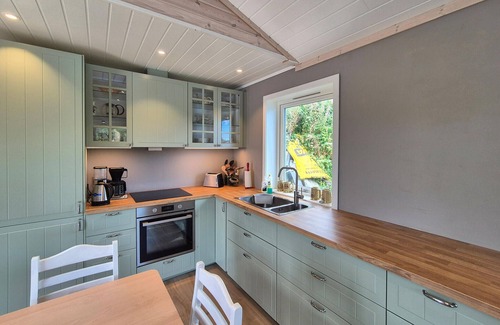 Meland House | 3 bedroom awesome home in Rossland