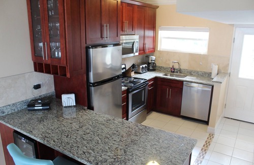 Seven Mile Beach Condo | 3 Bedroom Cayman Condo on Seven Mile Beach!