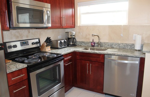 Seven Mile Beach Condo | 3 Bedroom Cayman Condo on Seven Mile Beach!