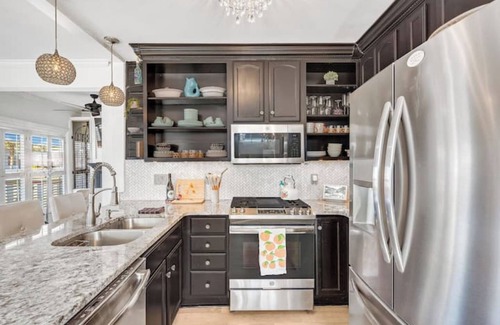 Laguna Beach Estates Cottage | 3-bedroom cottage in awesome Panama City Beach with WiFi, AC