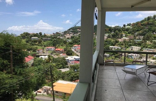 St. George's Condo | 3 Bedroom Floor Overlooking St. George's Harbor/City