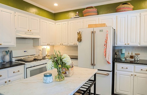 Central Oklahoma City House | 3-bedroom Gardener's Cottage in peaceful Oklahoma City with gorgeous back patio