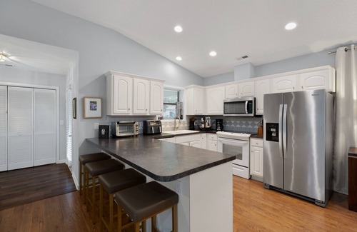 Ogden House | 3-bedroom house in charming Wilmington near Mayfaire, Beach, UNCW, & Downtown