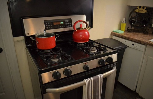 North Loop House | 3-bedroom house in enjoyable Austin with WiFi, AC