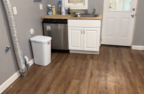Lindenwood Park House | 3-bedroom house in fabulous St. Louis with AC