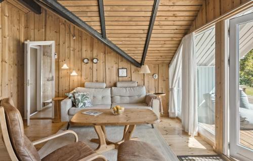 Dannemare House | 3 Bedroom Lovely Home In Dannemare