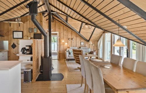 Dannemare House | 3 Bedroom Lovely Home In Dannemare