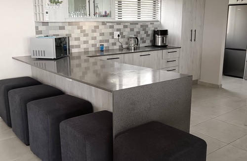 St. Helena Bay House | 3-bedroom luxury house in serene St Helena Bay with AC, jacuzzi and much more