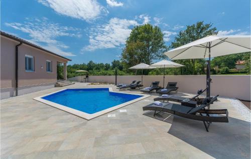 Marceljani House | 3 Bedroom Nice Home In Labin