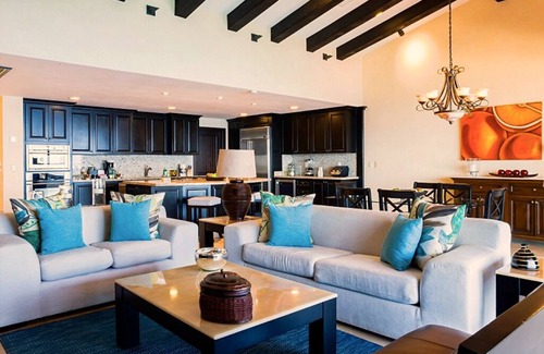 South Shore Hotel Area House | 3 Bedroom Oceanfront Penthouse on the Beach