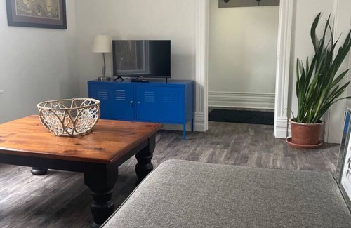 London House | 3 Bedroom Stunner Fanshawe/Kellogg’s District