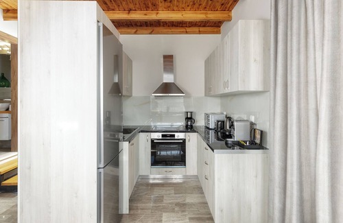 Koutsouras Villa | 3-bedroom villa in gorgeous Makry Gialos with AC, WiFi