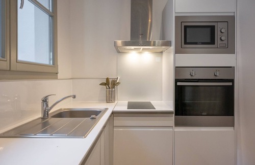 Old Lille Apartment | 3 BR house with courtyard, the heart of Old Lille
