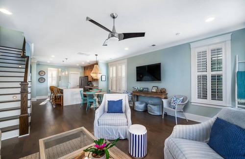 Old Village House | 3 BR Mt. Pleasant Home Near Sullivans Island