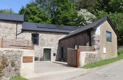 Buckfastleigh House | 3 Caddaford Barns