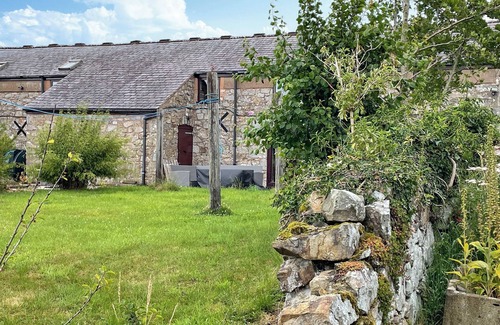 Cymau Cottage | 3 bedroom accommodation in Mold and the Clwydian Range