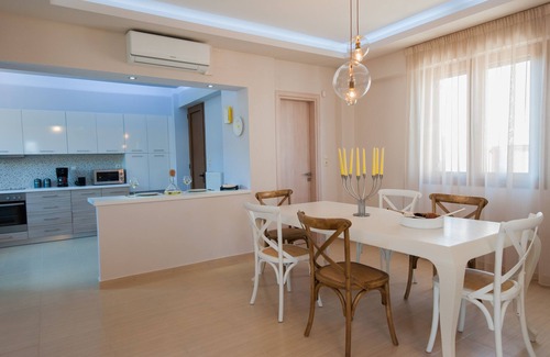 Adele Villa | 3-level Modern Villa with Harmonious Garden