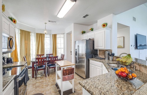 Euless House | 3 Mi to DFW: Pet-Friendly Euless Home