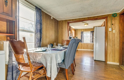 Pine Bluff House | 3 Mi to Lake Saracen: Pine Bluff Home w/Grill!