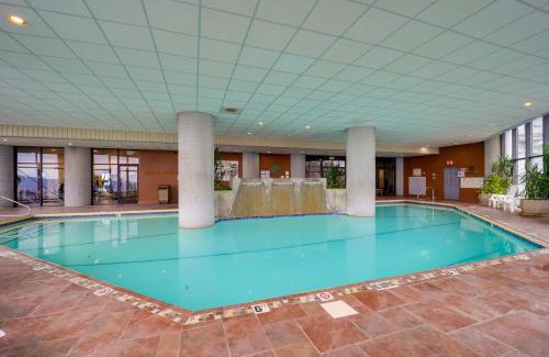 Sugar Mountain Apartment | 3 Mi to Sugar Mtn Resort Condo with Pool and Hot Tub
