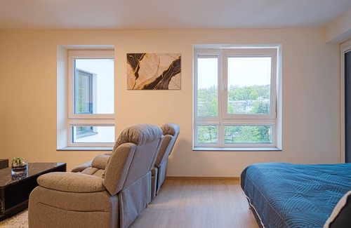 Kaunas Apartment | 3 mins. to the city center & self check-in! Kaunas City Center Deluxe apartments