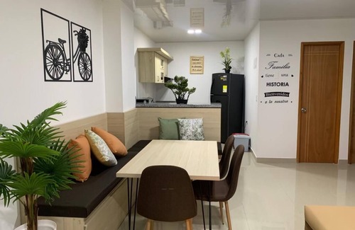 Guatape Apartment | 3 Minutes to the principal Park, 8 to Piedra attraction, peaceful location. ,