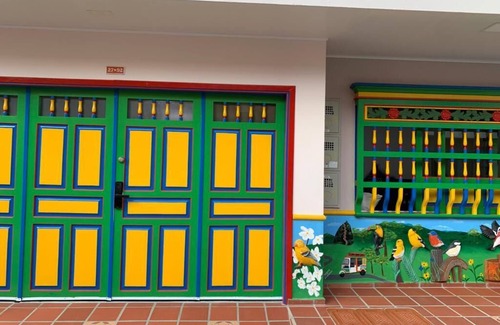 Guatape Apartment | 3 Minutes to the principal Park, 8 to Piedra attraction, peaceful location. ,