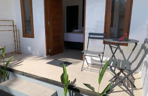 Jungut Batu Apartment | 3 Monkeys Lembongan Studio apartments gym recovery centre