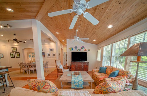 Historic Downtown Apalachicola House | 3-Night Min, 3BR/2BA House, Downtown Historic Apalachicola!