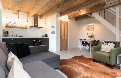 Abcoude Cottage | 3. Quietly Located Farm Close to RAI and Train