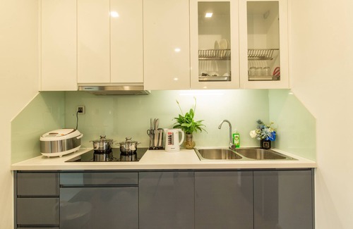 Tu Liem Apartment | 3 RB - King bed #Green Bay Hanoi near JW Marriott