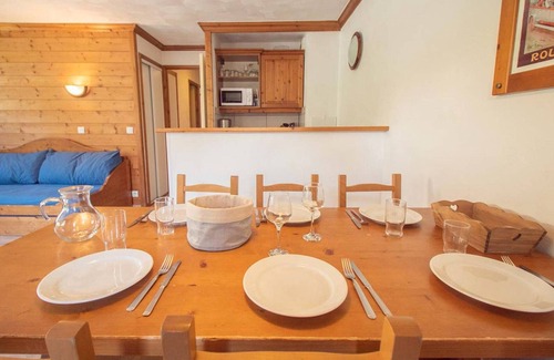 Les Avanchers-Valmorel Apartment | 3-room apartment with balcony, pets allowed, parking. 7 beds, Hameau de la Forêt