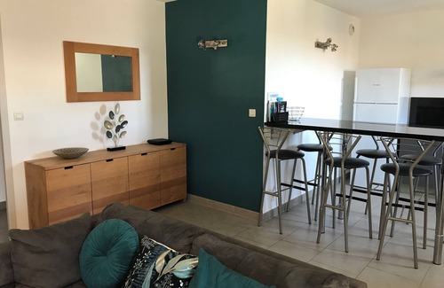 Pinarellu Apartment | 3-star accommodation 700 m from Pinarello beach via a private road.
