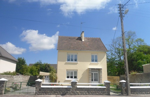 Saint-Vaast-la-Hougue House | 3-star gite in st vaast 250 metres from the beach and town center