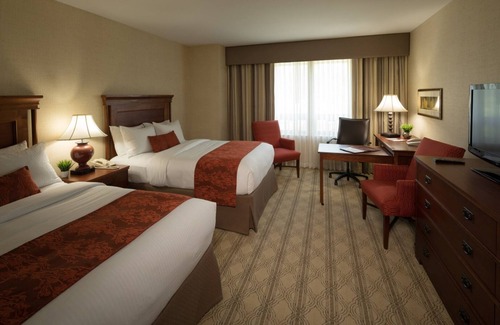 Blacksburg Hotel | 3 Units Perfect for a Family Stay! Steps away from Stadiums and Campus Events