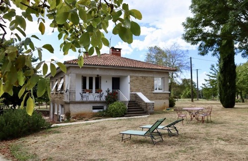 Miers House | 3* vacation home with enclosed garden between Padirac and Rocamadour