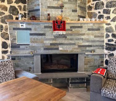 Diber House | 3 VELLEZERIT DOCI GUEST HOUSE