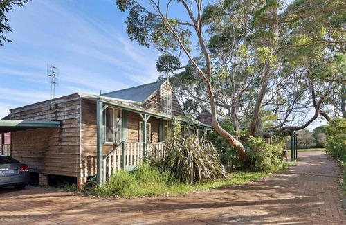 Huskisson Cabin | 3 x 3 Bed Cabin Compound Huskisson, Jervis Bay
