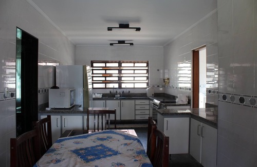 Jardim Imperador House | 30 m from the beach with 8 rooms, 5 suites and swimming pool