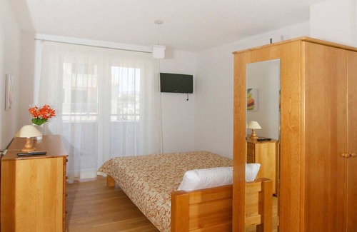 Srima Apartment | 30 m² Apartment ∙ 2 bedrooms ∙ 2 guests