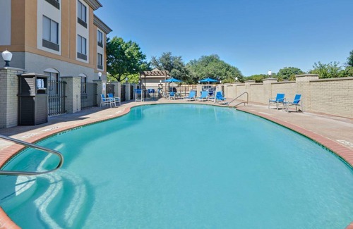 Duncanville Hotel | 30 m² Hotel ∙ 127 guests