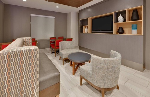 Duncanville Hotel | 30 m² Hotel ∙ 127 guests