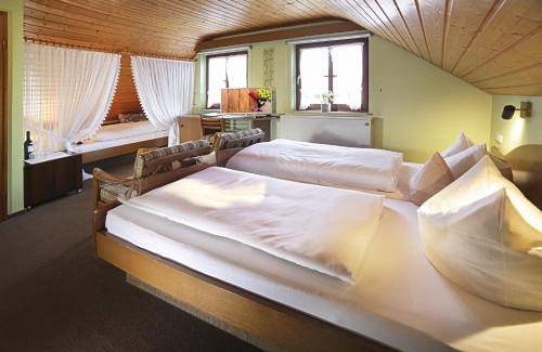 Oberderdingen Hotel | 30 m² Hotel ∙ 4 guests