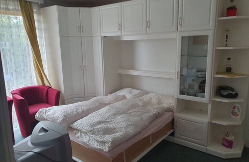 Kaulsdorf Other | 30 m² Shared room ∙ 1 bedroom ∙ 1 guest