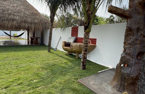 Monterrico Ski Chalet | 30 meters from the beach K144 Carretera a Monterrico Aldea las Quechas