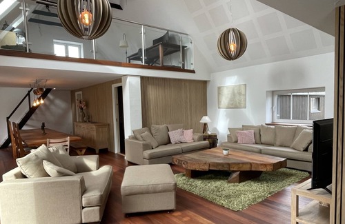 Praesto House | 300 m2 modern and charming farmhouse