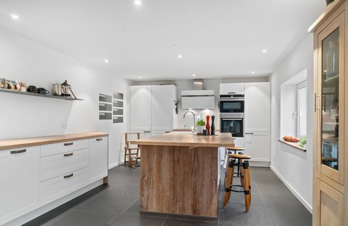 Praesto House | 300 m2 modern and charming farmhouse