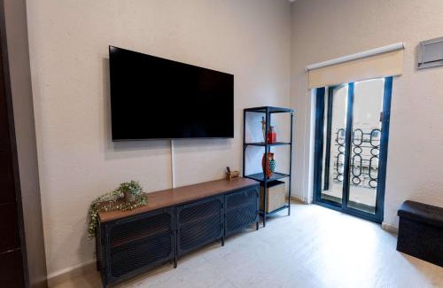 Historic Center House | 304 Balcony apt Walk to Zocalo AC Rooftop