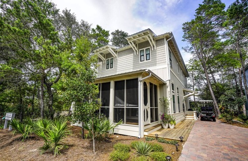 Seacrest House | 30A Beach House - Golf Cart, 4 Bikes, Beach, Pool, Sleeps 14, Free Golf Daily