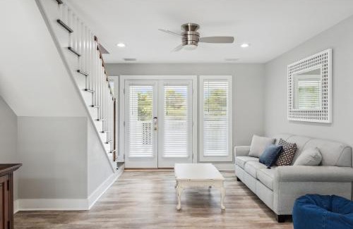 Santa Rosa Beach House | 30A Pet Friendly Beach House - Vitamin Sea by Panhandle Getaways